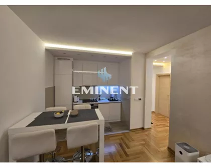 Ugrinovačka | 4zida.rs