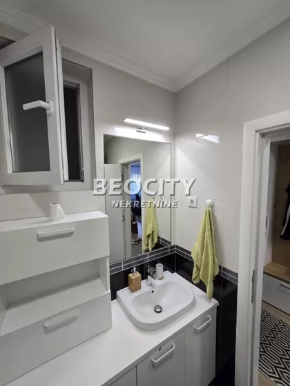 Vuka Karadžića | 4zida.rs