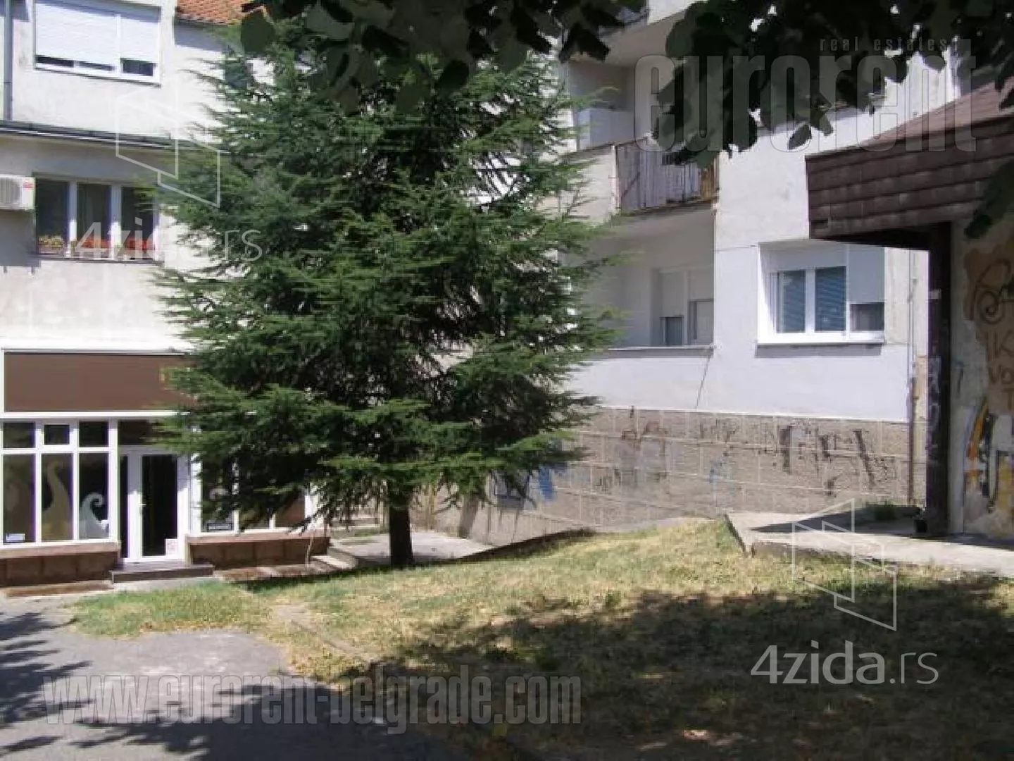 Petosoban stan | 4zida