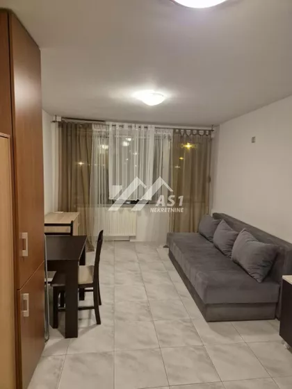 Bulevar Cara Lazara | 4zida.rs