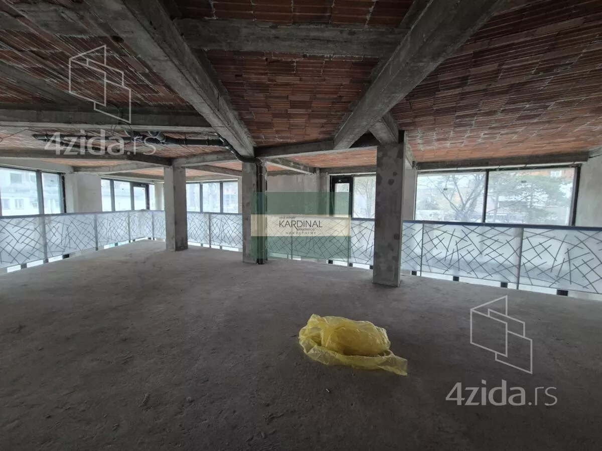 Poslovni prostor | 4zida