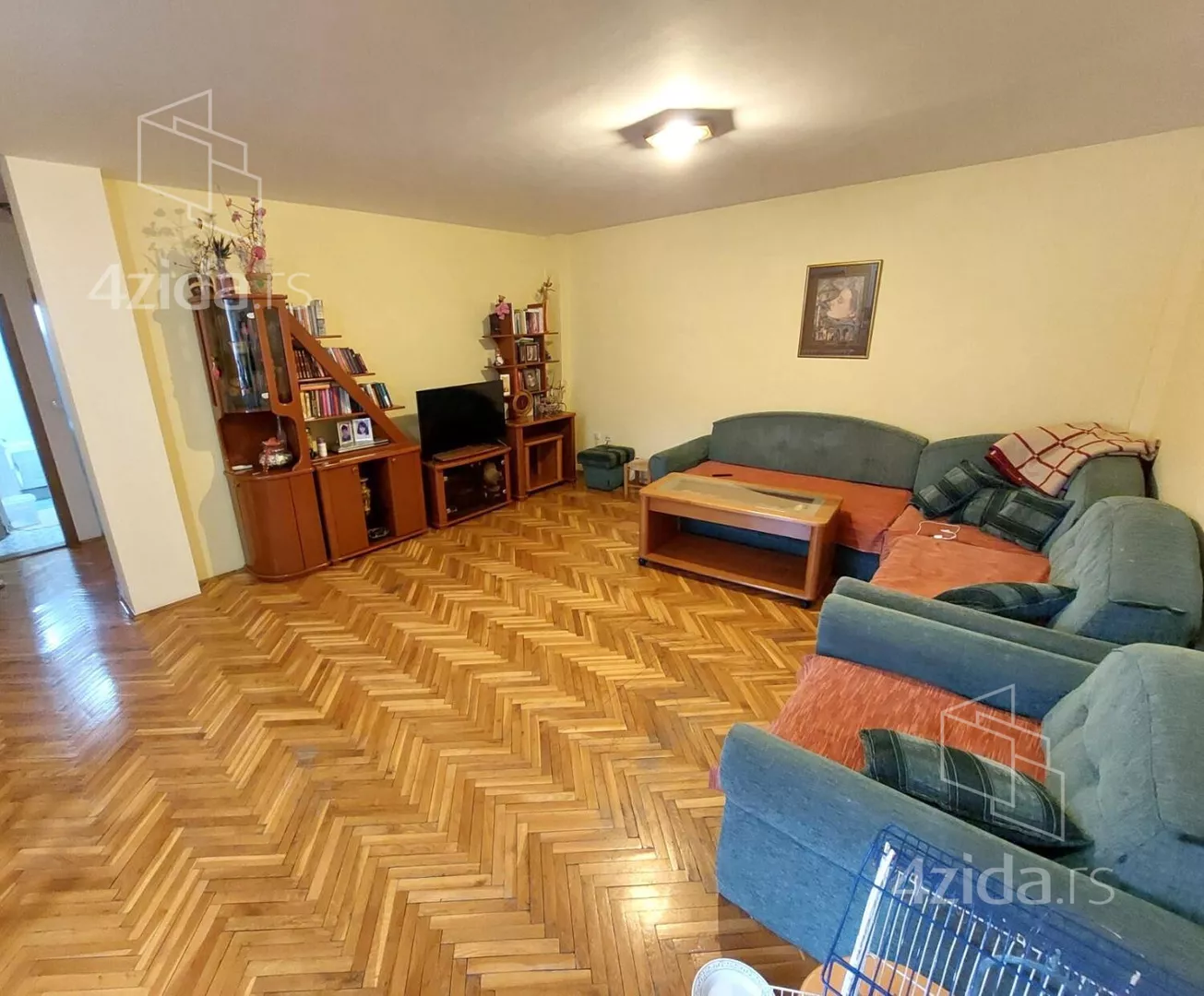 Troiposoban stan | 4zida