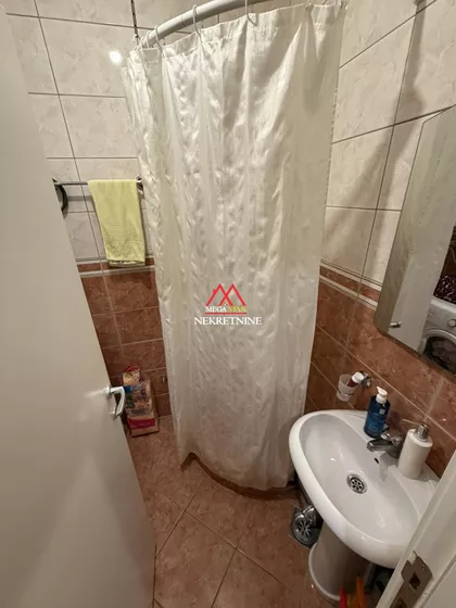 Tone Hadžića | 4zida.rs