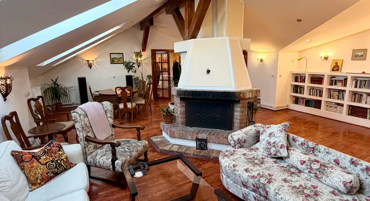 Petoiposoban stan | 4zida