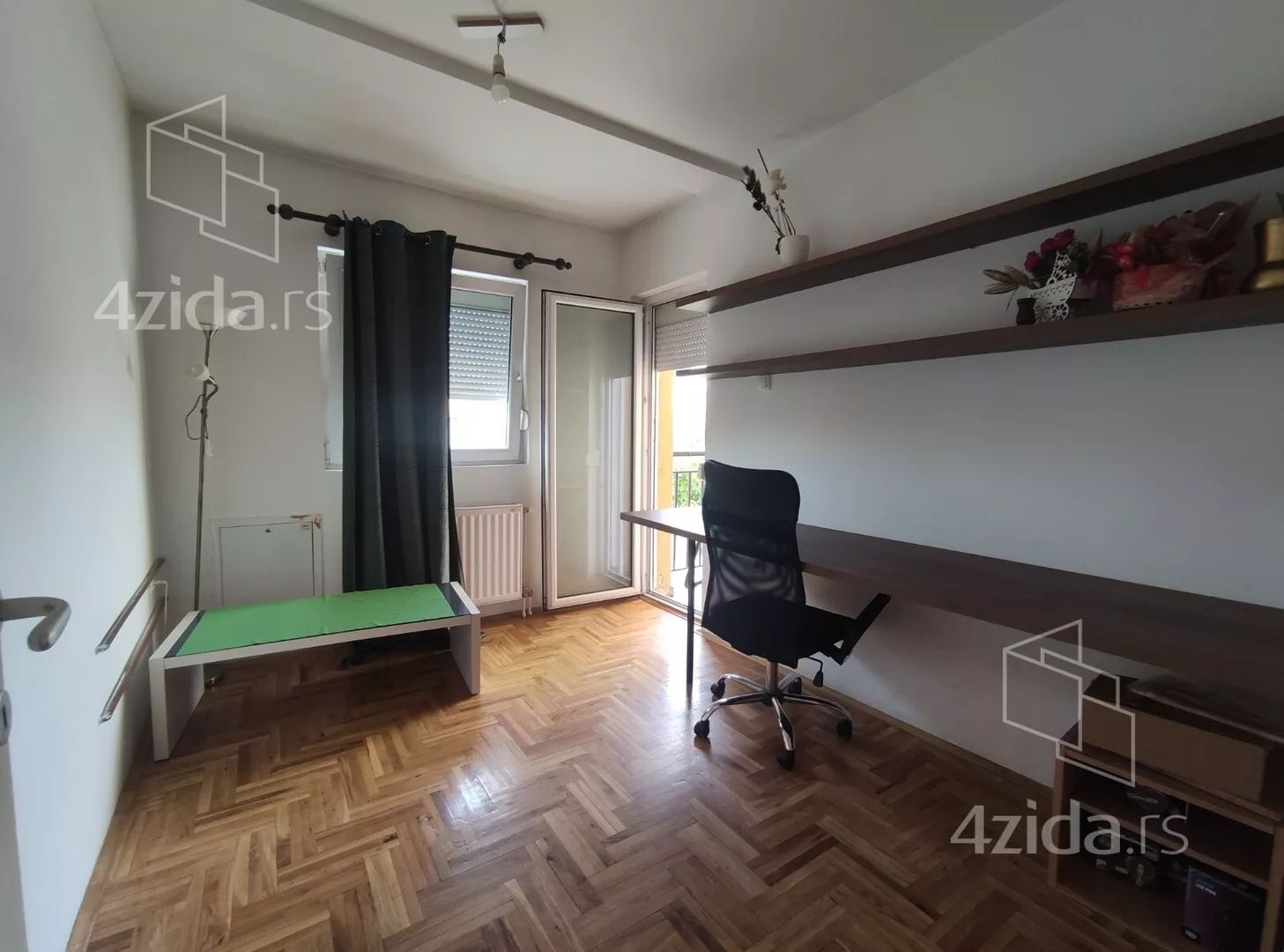 Troiposoban stan | 4zida