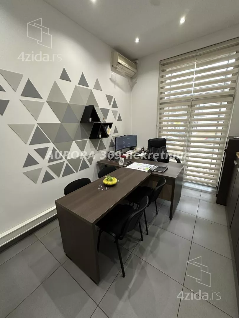 Poslovni prostor | 4zida
