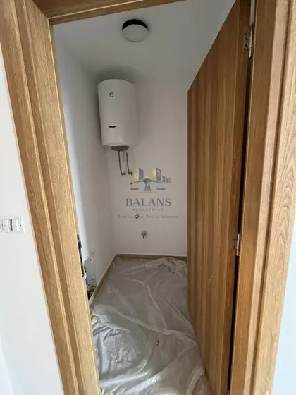 Stari Banovci | 4zida.rs