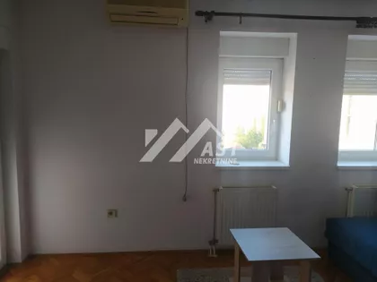 Petra Drapšina | 4zida.rs