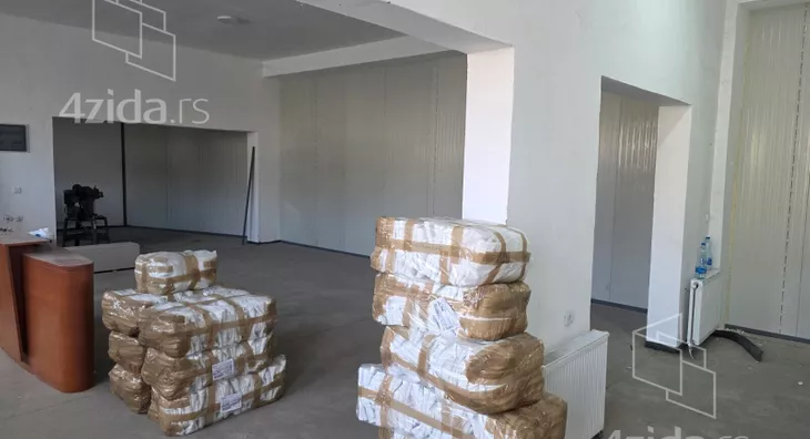 Poslovni prostor | 4zida