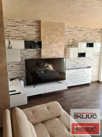Sremska Kamenica | 4zida.rs