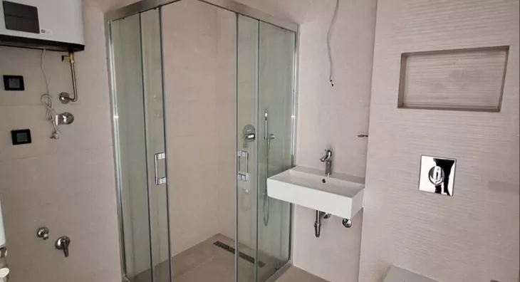 Četvoroiposoban stan | 4zida