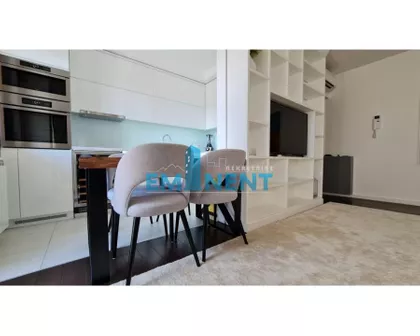 Uroša Martinovića | 4zida.rs