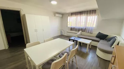 Ivana Milutinovića | 4zida.rs