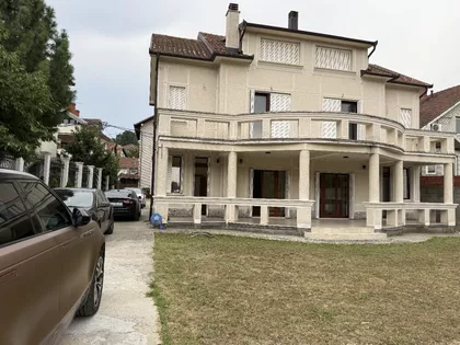 Banjica | 4zida.rs
