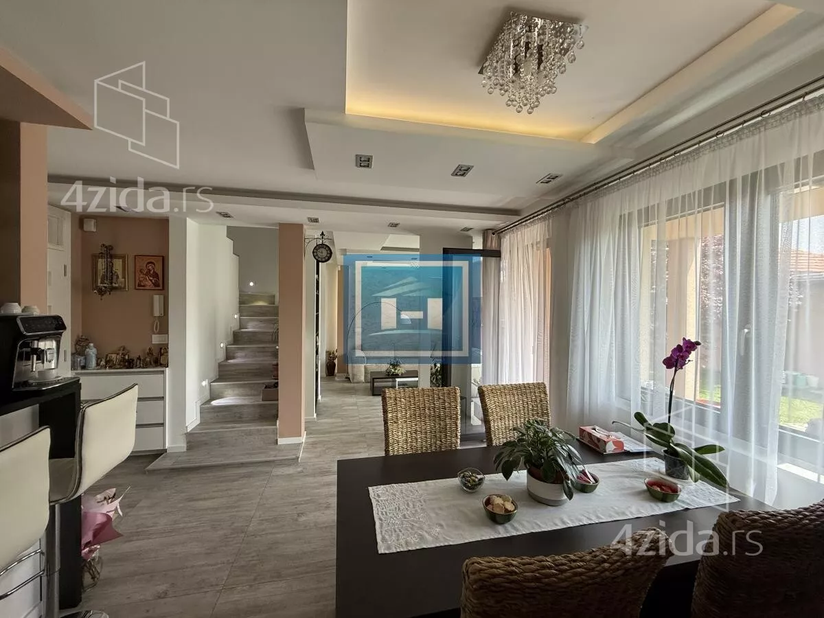 Kuća | 4zida