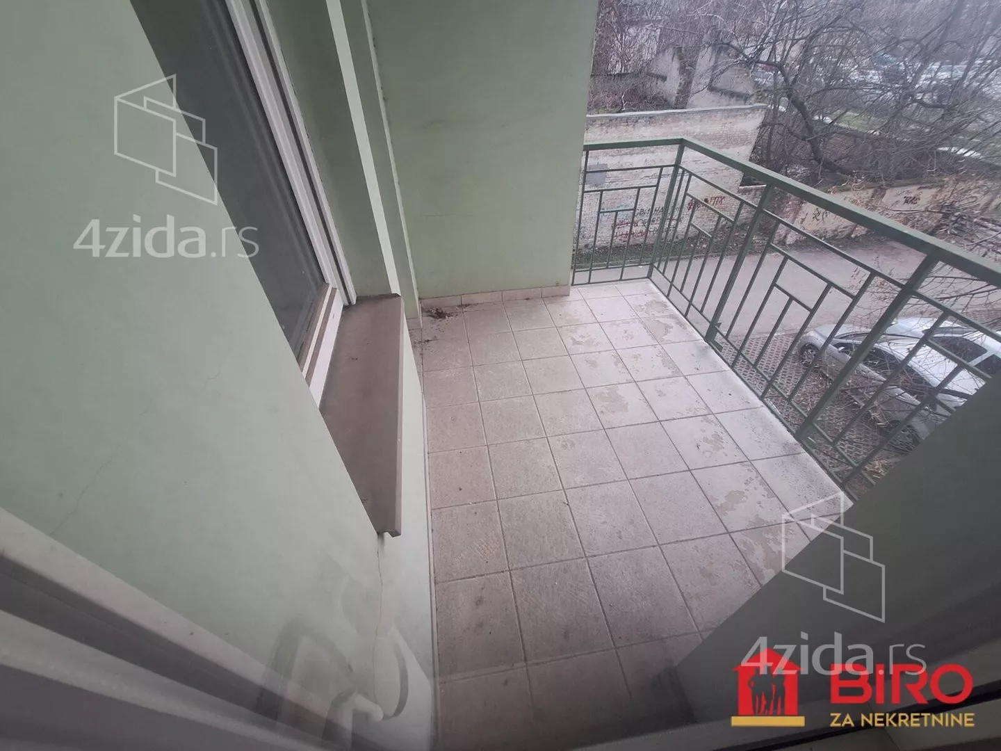 Četvoroiposoban stan | 4zida