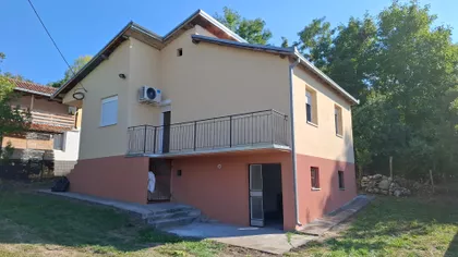 Sedmog Jula 39A | 4zida.rs