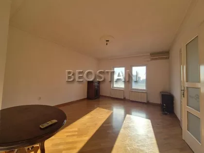 Maksima Gorkog | 4zida.rs