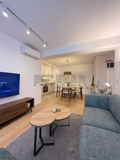 Cara Dušana | 4zida.rs