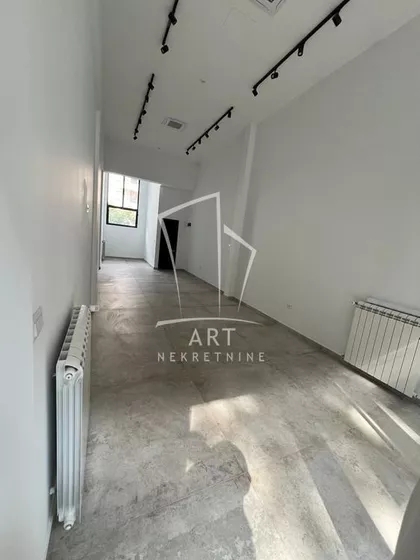 Ravanička | 4zida.rs