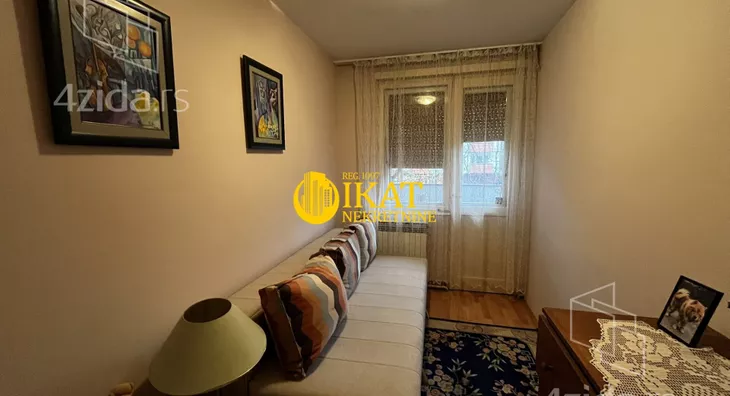 Šestosoban stan | 4zida