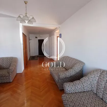 Petra Drapšina | 4zida.rs