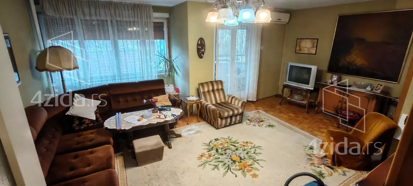 Troiposoban stan | 4zida