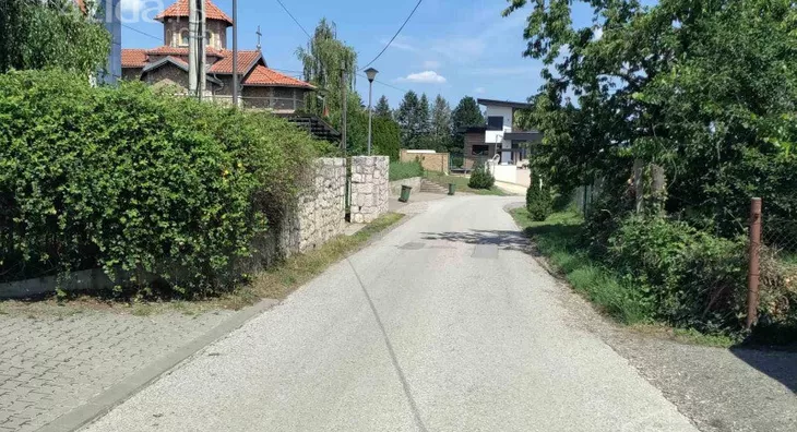 Plac | 4zida