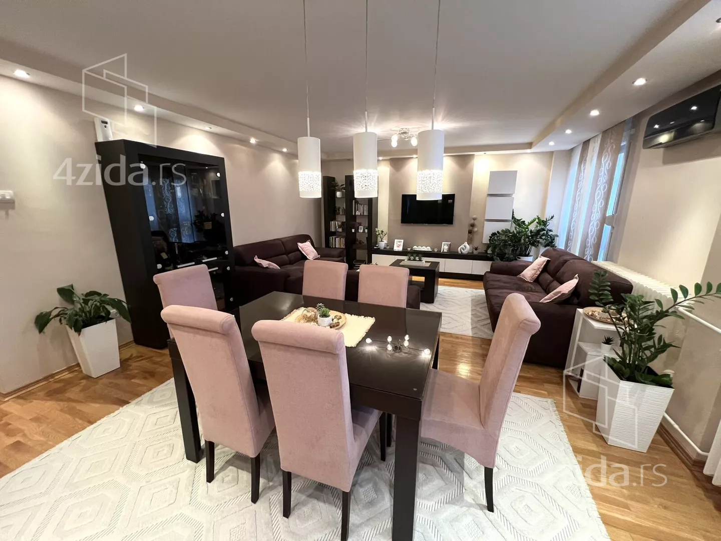 Trosoban stan | 4zida