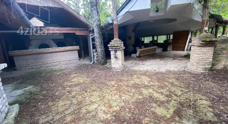 Turistički objekat | 4zida