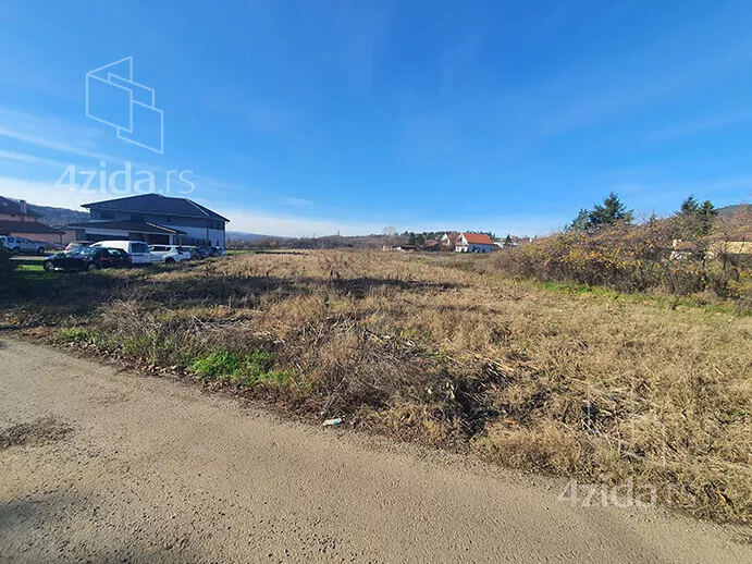 Građevinsko zemljište | 4zida