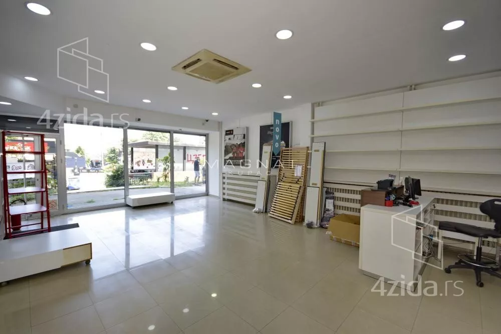 Lokal | 4zida