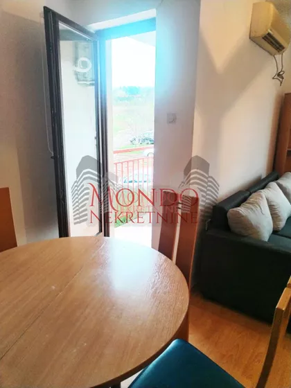 Apelovac | 4zida.rs