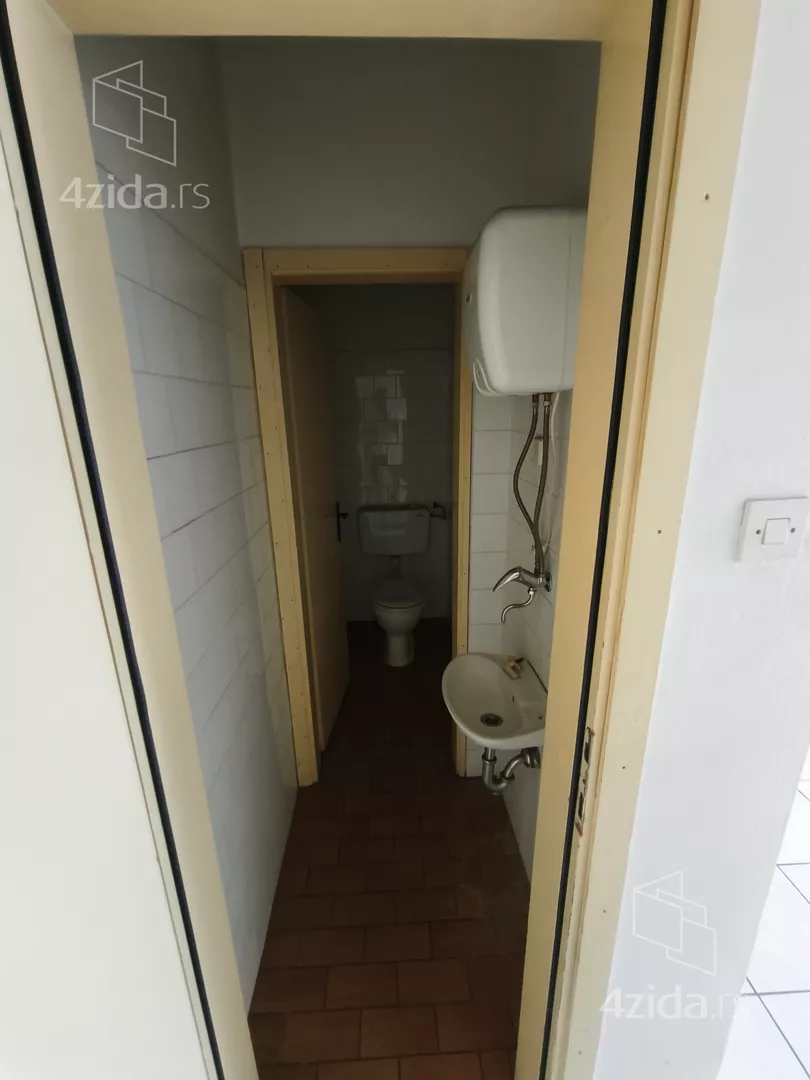 Lokal | 4zida