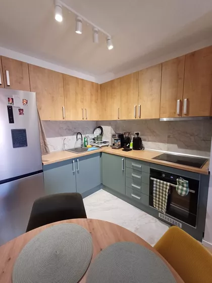 Stevice Jovanovića 25 | 4zida.rs