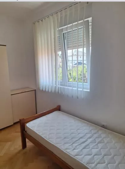 Nemanjina 24 | 4zida.rs