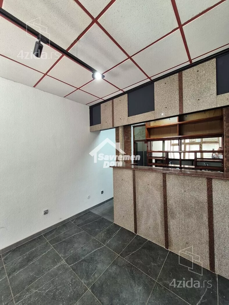 Poslovni prostor | 4zida