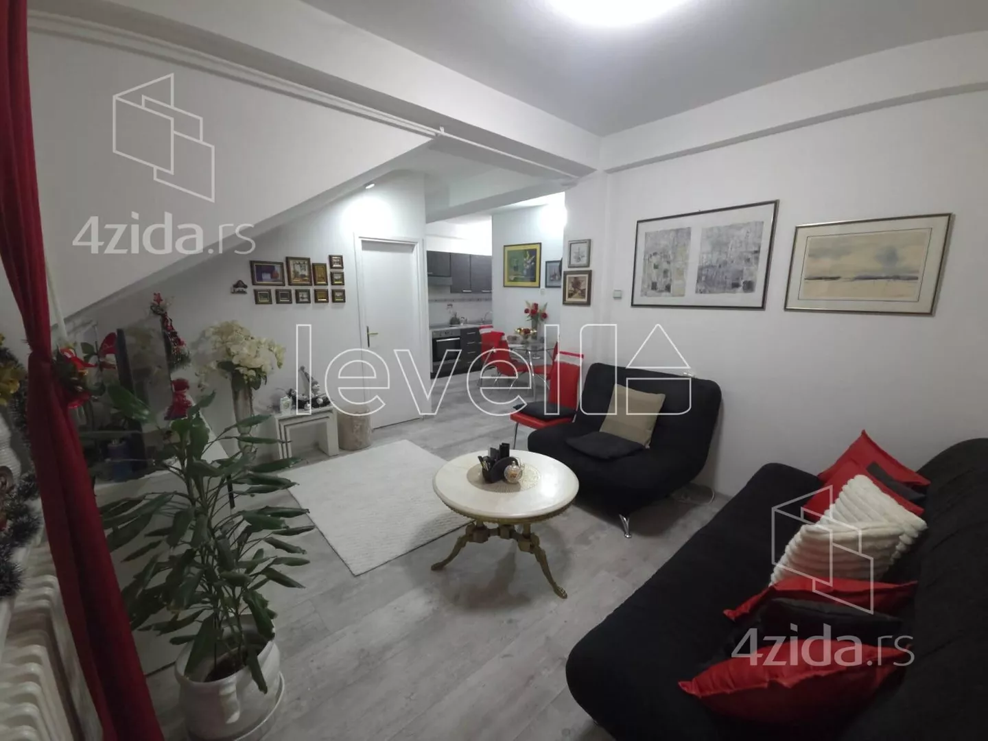 Troiposoban stan | 4zida