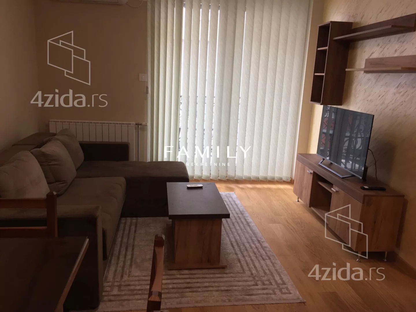 Jednoiposoban stan | 4zida