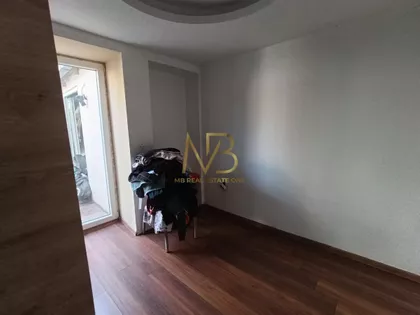 Kraljice Jelene | 4zida.rs