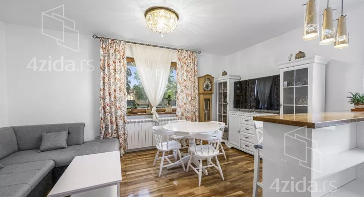 3-etažna kuća | 4zida