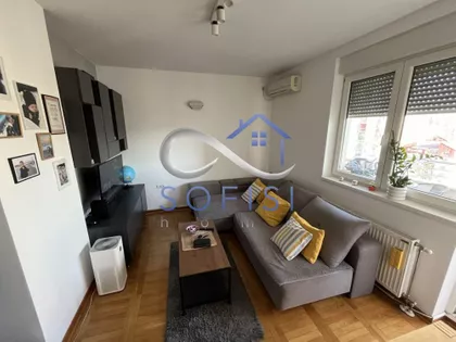 Bulevar Cara Lazara | 4zida.rs