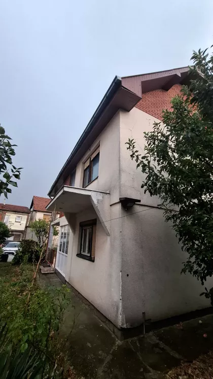 Lazarica | 4zida.rs