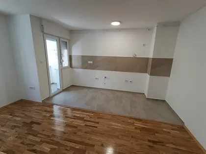 Cara Dušana | 4zida.rs