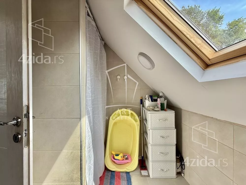 4-etažna kuća | 4zida