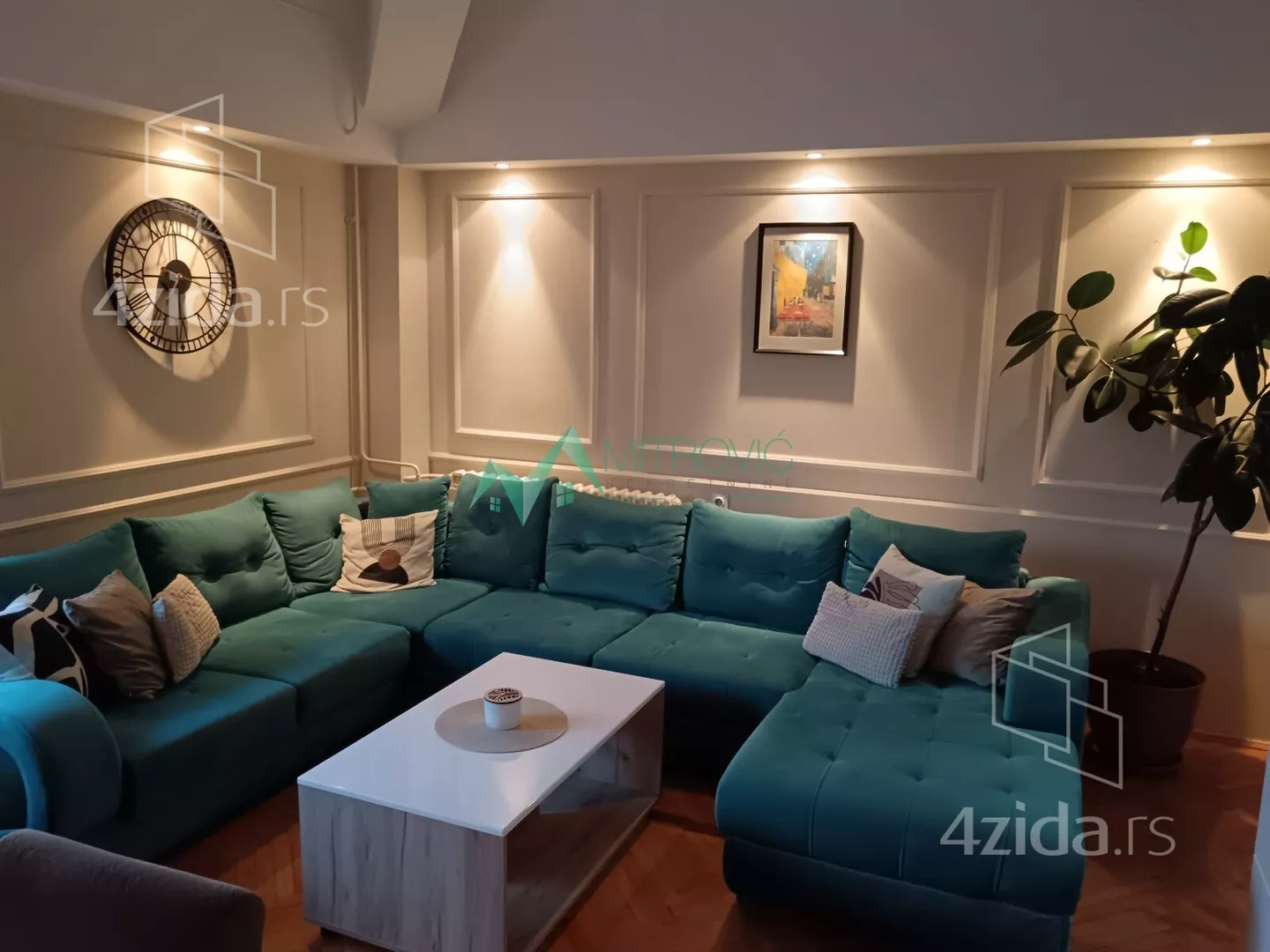 Četvorosoban stan | 4zida