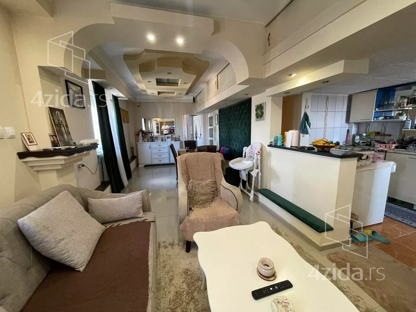 Dvoiposoban stan | 4zida