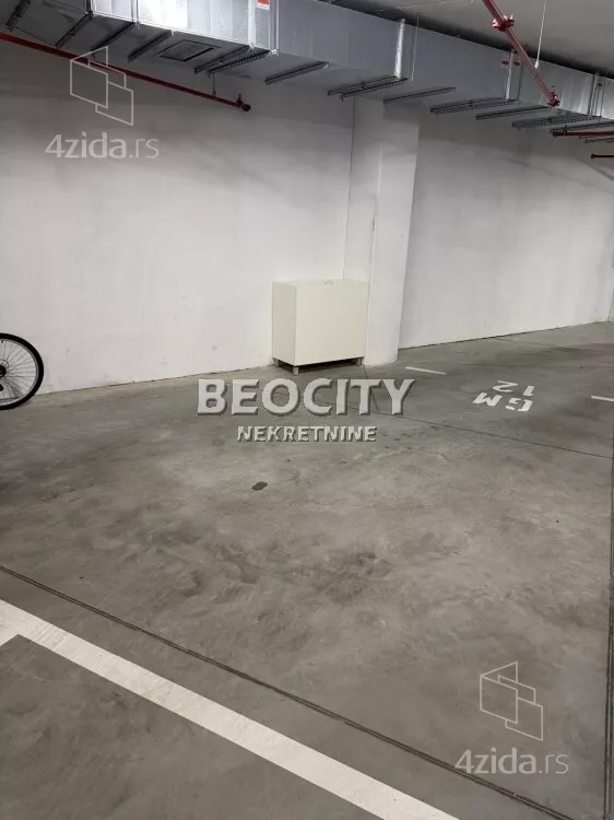 Garaža/Parking | 4zida