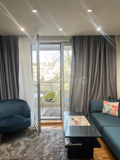 Cara Dušana | 4zida.rs