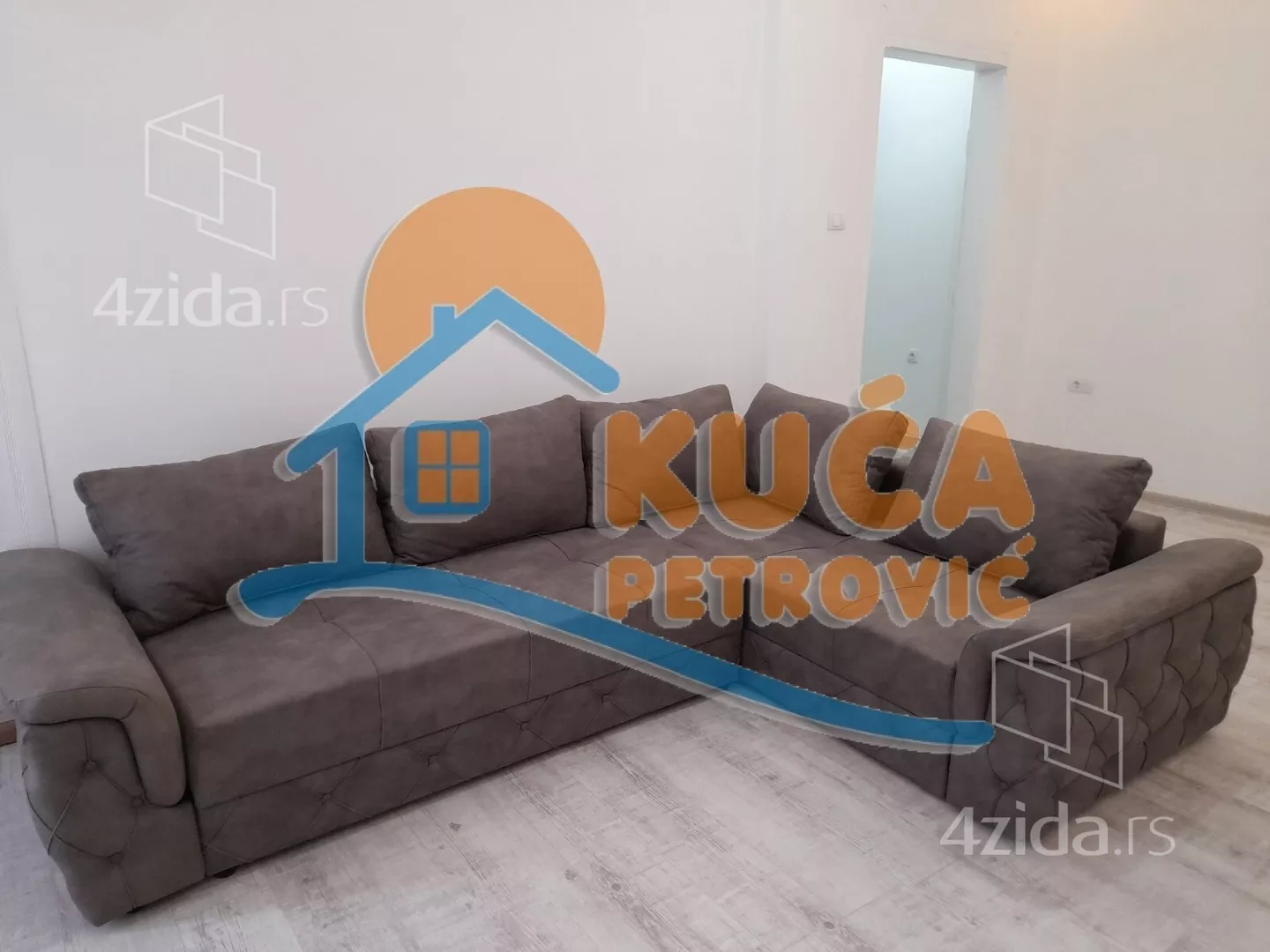 Troiposoban stan | 4zida